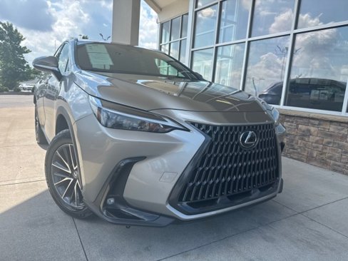 Used 2024 Lexus NX 350 AWD image 3