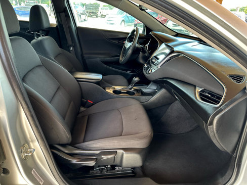 Used 2020 Chevrolet Malibu LT image 41