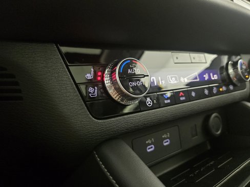 New 2025 Mitsubishi Outlander SEL image 28