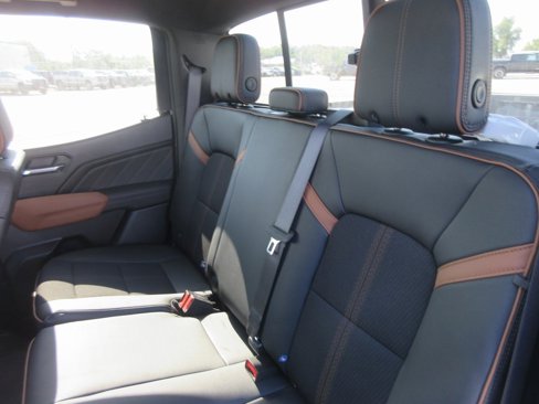 New 2026 GMC Canyon AT4 image 13