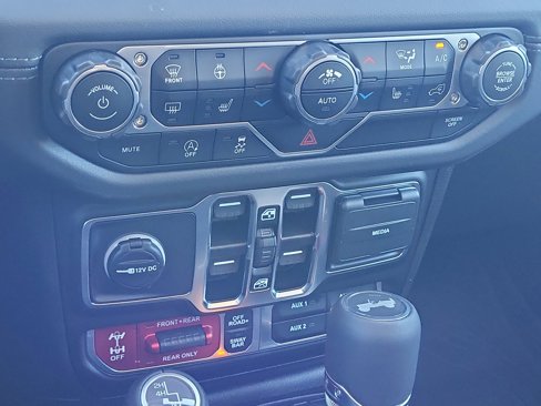 New 2025 Jeep Wrangler Unlimited Rubicon image 15