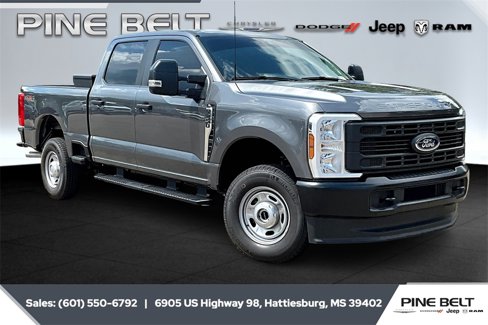 Used 2025 Ford F250 XL image 1