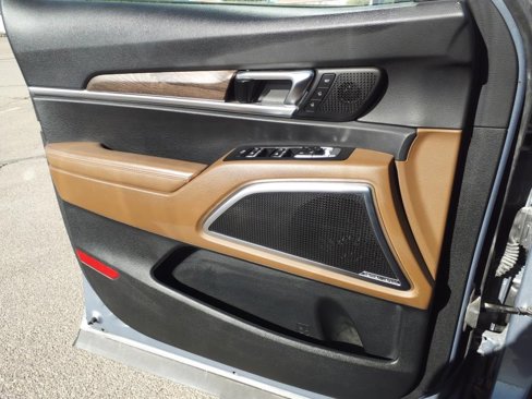 Used 2022 Kia Telluride SX w/ SX Prestige Package image 24