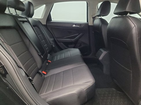 Used 2023 Volkswagen Jetta SE image 19