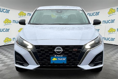 New 2025 Nissan Altima 2.5 SR image 3