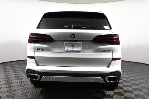 New 2026 BMW X5 xDrive40i w/ M Sport Package image 6