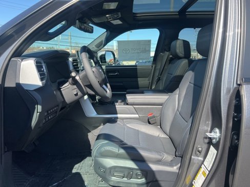 New 2025 Toyota Tundra Platinum image 7