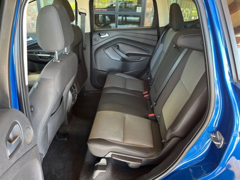 Used 2017 Ford Escape SE w/ Equipment Group 201A image 15