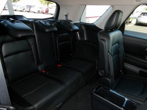 Certified 2024 Nissan Pathfinder SL w/ SL Premium Package image 33