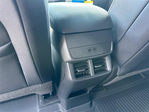 New 2026 Chevrolet Equinox LT w/ Convenience Package II image 18