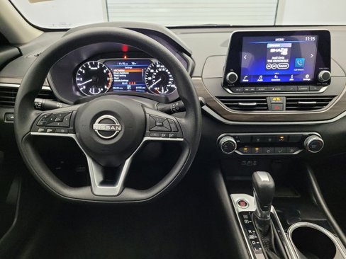Used 2024 Nissan Altima 2.5 SV image 22