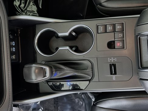Used 2023 Toyota Highlander XLE image 20