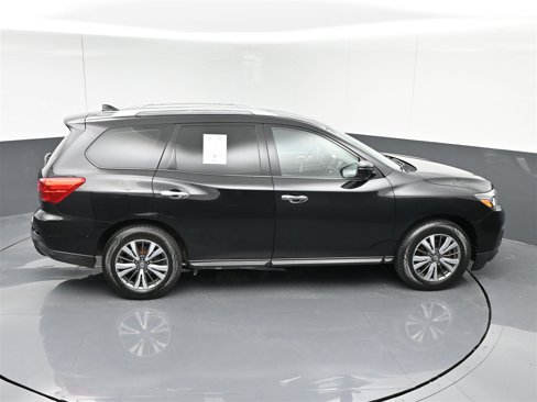 Used 2020 Nissan Pathfinder SV image 23