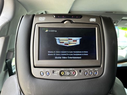 Used 2018 Cadillac Escalade Luxury image 16