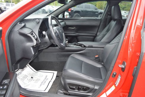 Used 2019 Lexus UX 200 image 12