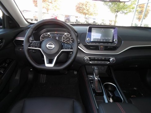 New 2025 Nissan Altima 2.5 SR image 13