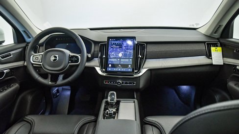 New 2025 Volvo XC90 T8 Plus w/ Protection Package Premier image 15
