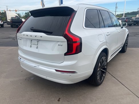 Used 2025 Volvo XC90 B5 Plus image 5