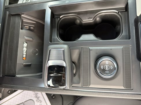 New 2026 GMC Hummer EV 4x4 Crew Cab image 18