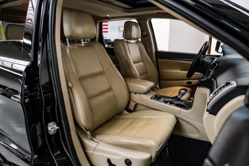 Used 2020 Jeep Grand Cherokee Limited image 35