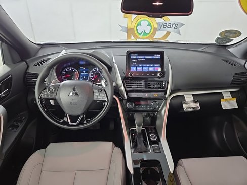 New 2025 Mitsubishi Eclipse Cross SEL image 12