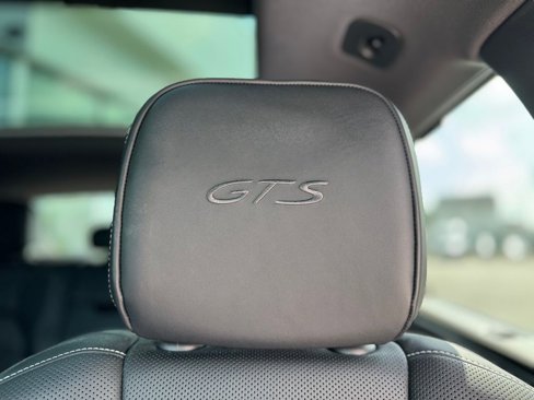 Used 2025 Porsche Macan GTS image 30