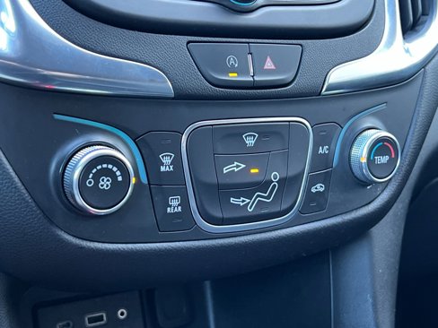 Used 2022 Chevrolet Equinox LT image 20