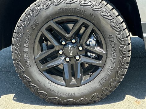 New 2025 Chevrolet Silverado 1500 Custom Trail Boss w/ LPO, Dark Essentials Package image 32