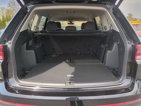New 2025 Volkswagen Atlas SE image 36