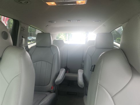 Used 2017 Chevrolet Traverse Premier image 21