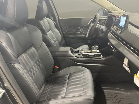 New 2025 Mitsubishi Outlander SEL image 15