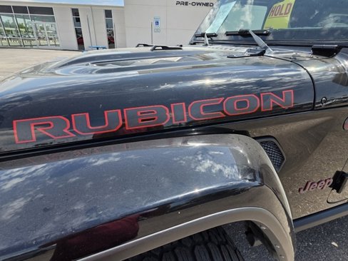 Used 2021 Jeep Wrangler Unlimited Rubicon image 2