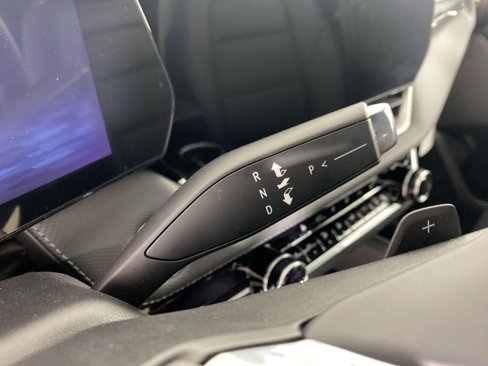 New 2026 Chevrolet Equinox LT w/ Convenience Package II image 16