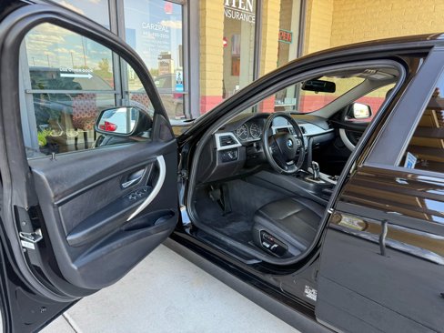 Used 2017 BMW 320i Sedan image 15