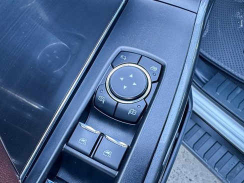 Used 2023 Ford F150 Lariat image 21