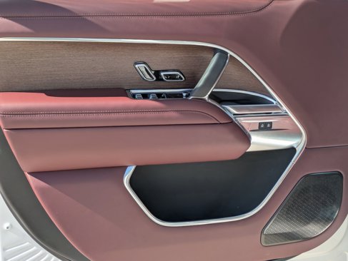 New 2025 Land Rover Range Rover Autobiography image 12