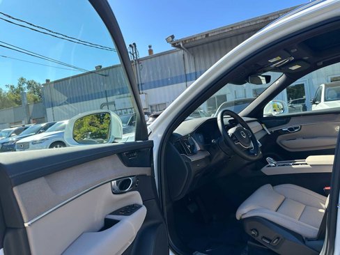 New 2026 Volvo XC90 B6 Ultra image 21