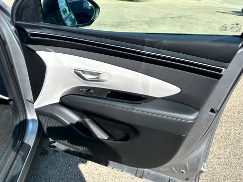 Used 2024 Hyundai Tucson Limited image 23