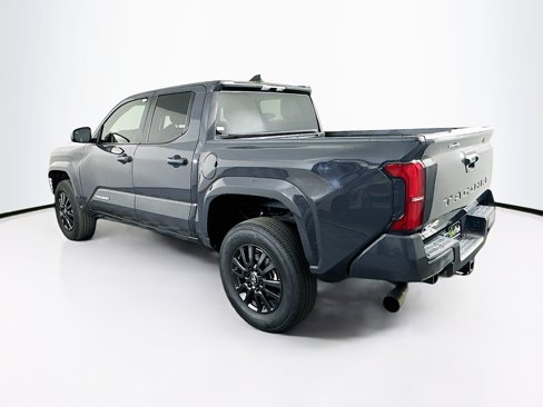 Used 2025 Toyota Tacoma SR5 image 5