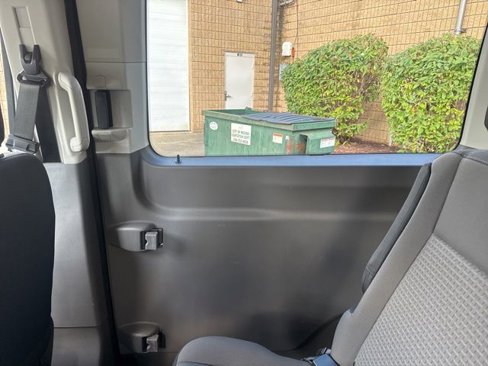 Used 2025 Ford Transit 350 XLT image 22