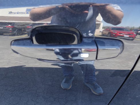 Used 2019 GMC Acadia SLE image 14