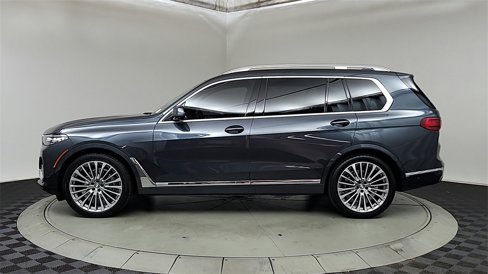 Used 2022 BMW X7 xDrive40i w/ Parking Assistance Package image 4