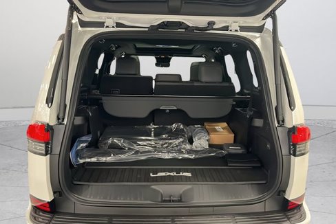 Used 2025 Lexus GX 550 image 18
