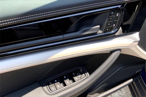 New 2025 Porsche Panamera 4 image 24