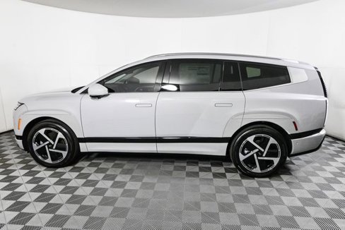 New 2026 Hyundai Ioniq 9 Calligraphy image 2