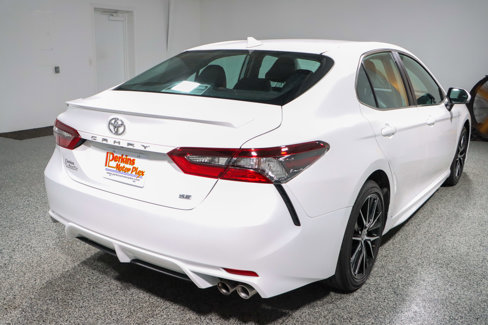 Used 2024 Toyota Camry SE image 7