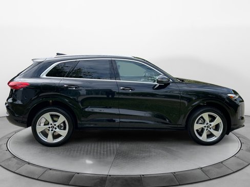 New 2025 Audi Q5 Premium Plus image 8