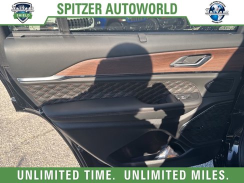 New 2025 Jeep Grand Cherokee L Summit image 7