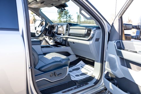 Used 2024 Ford F450 Limited w/ FX4 Off-Road Package image 38