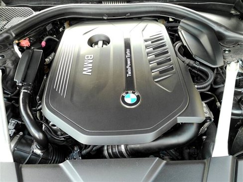 Used 2019 BMW 740i w/ Executive Package image 30
